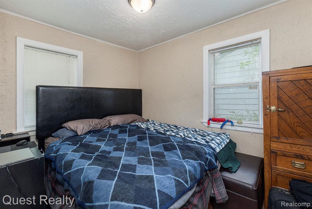 731 EMERSON Avenue, Pontiac, MI 48340 — Photo 13