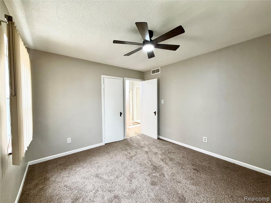 18235 Tracey Street, Detroit, MI 48235 — Photo 14