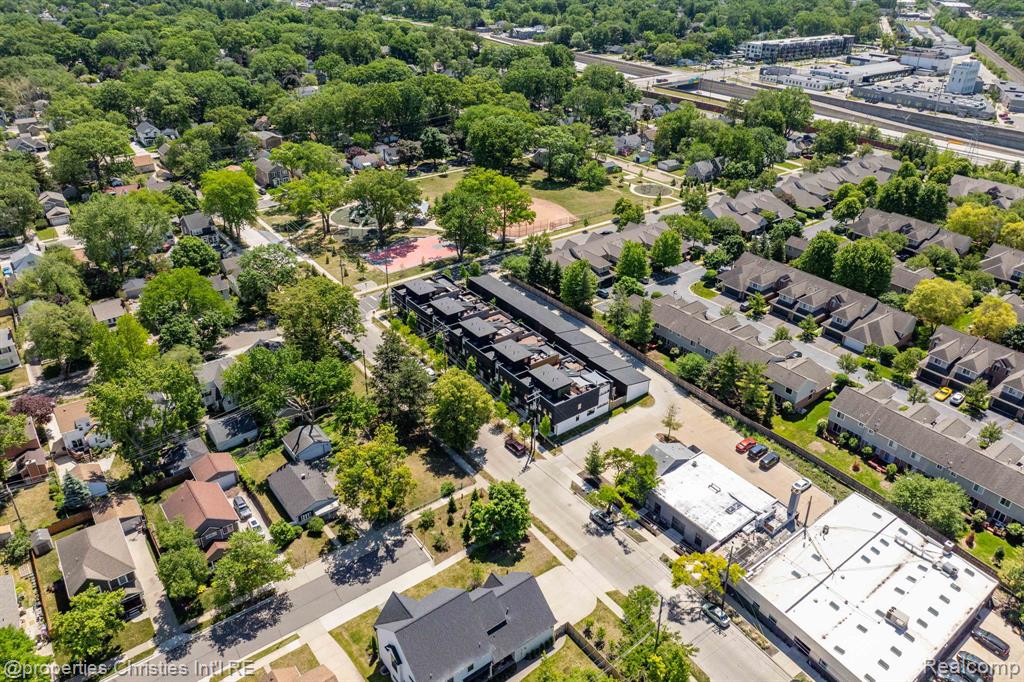 710 Parent E, Royal Oak, MI 48067 — Photo 44