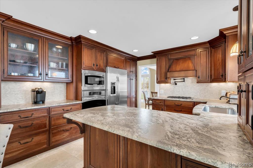 2256 Sudbury Way, Bloomfield Hills, MI 48304 — Photo 9