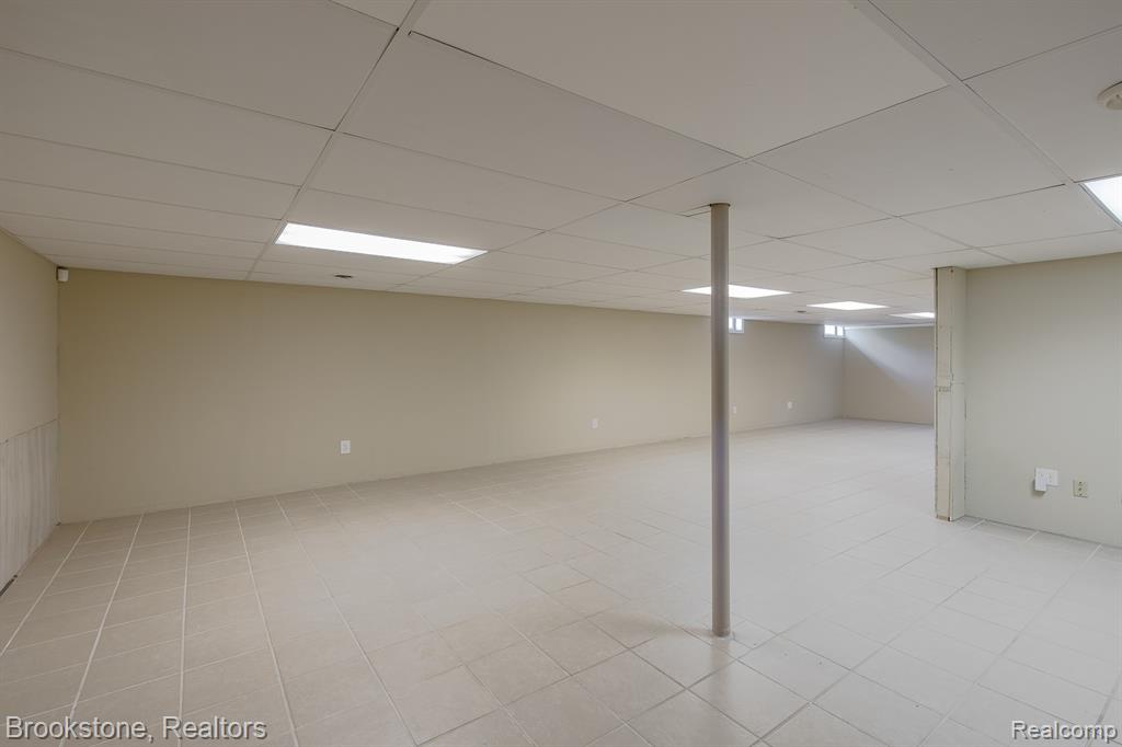 4289 Covey Lane, Grand Blanc, MI 48439 — Photo 41