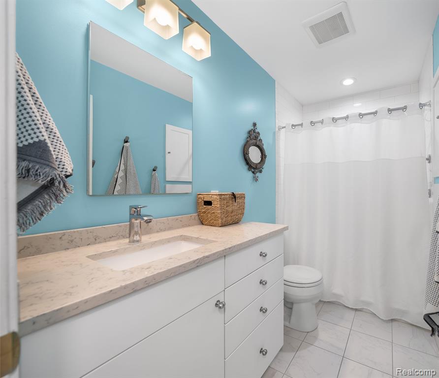 1901 WICKHAM Street, Royal Oak, MI 48073 — Photo 12