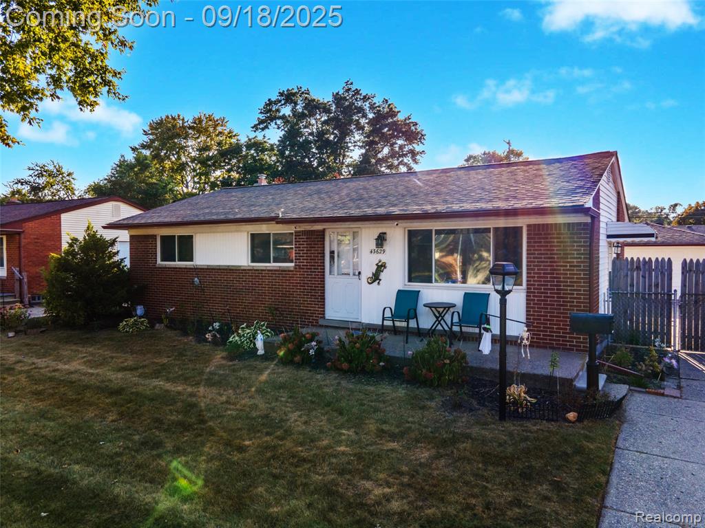 43629 Vivian Drive, Sterling Heights, MI 48313 — front exterior
