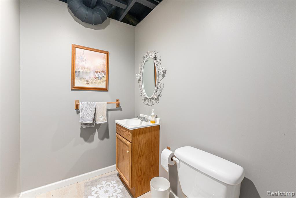 6907 KINGS MILL Drive, Canton, MI 48187 — Photo 27