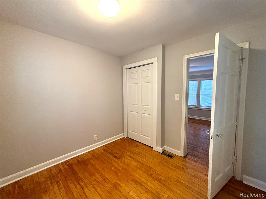 594 ANDRESEN, Hazel Park, MI 48030 — Photo 10