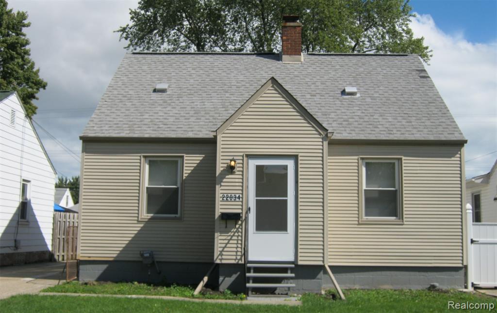 22034 Lambrecht Avenue, Eastpointe, MI 48021