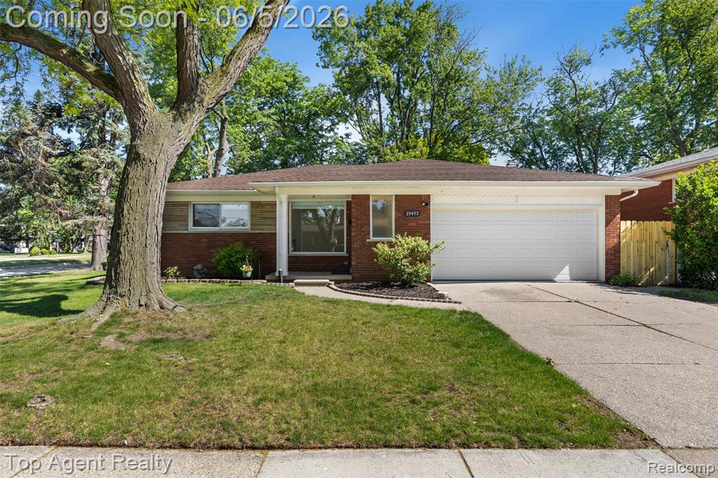 29492 Geraldine Drive, Warren, MI 48093 — Photo 2