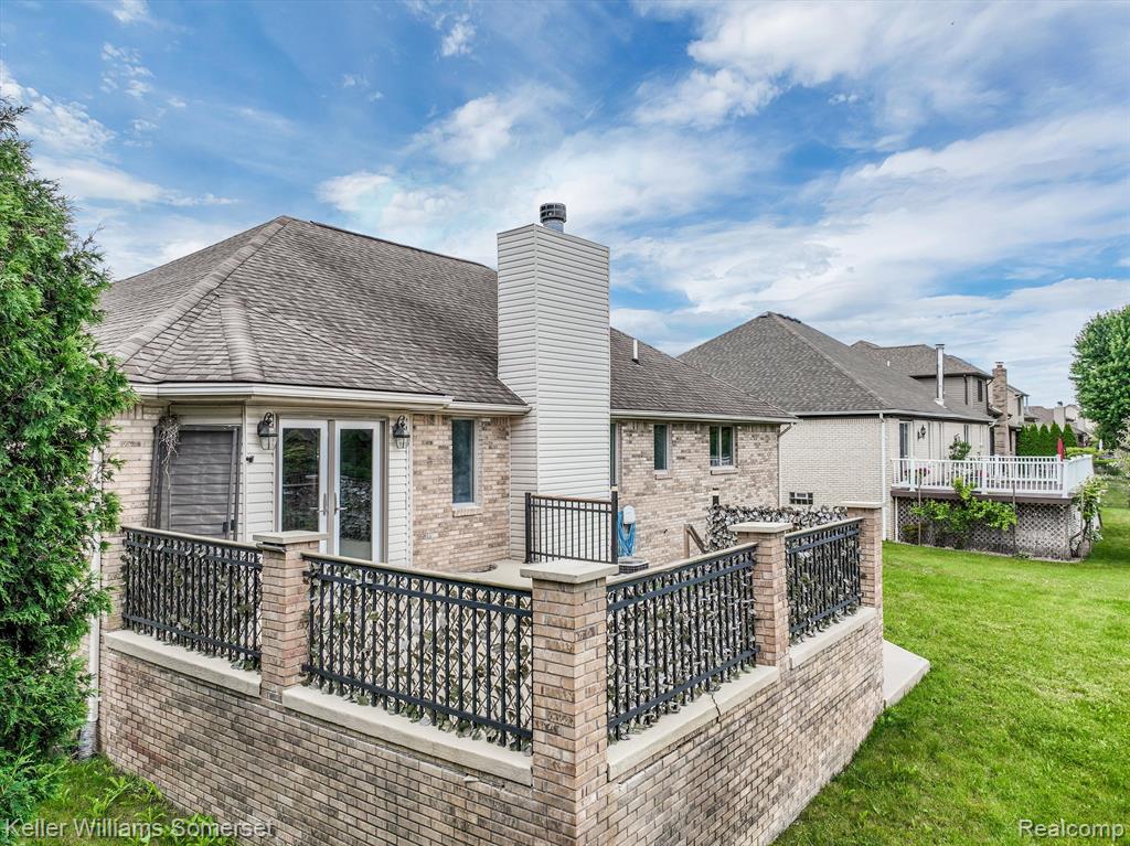 51488 BLUE SPRUCE Drive, Macomb, MI 48042 — Photo 4