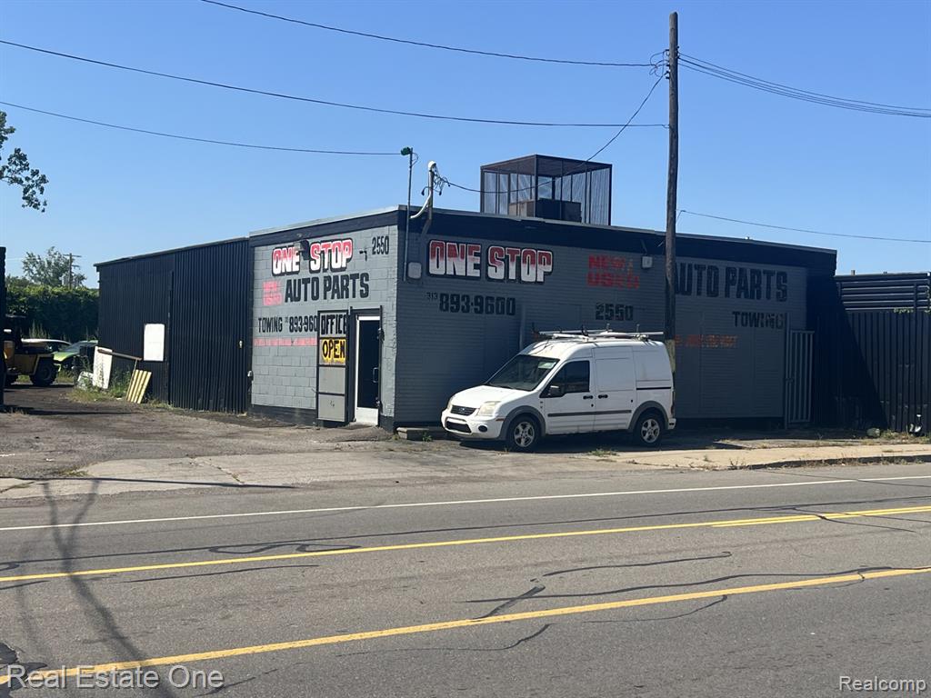 2550 E McNichols Road - Photo 2