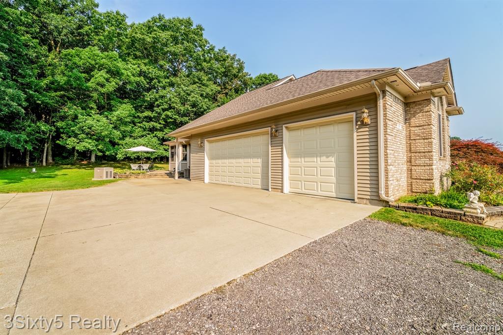 597 Country Meadows Trail, Ortonville, MI 48462 — Photo 33