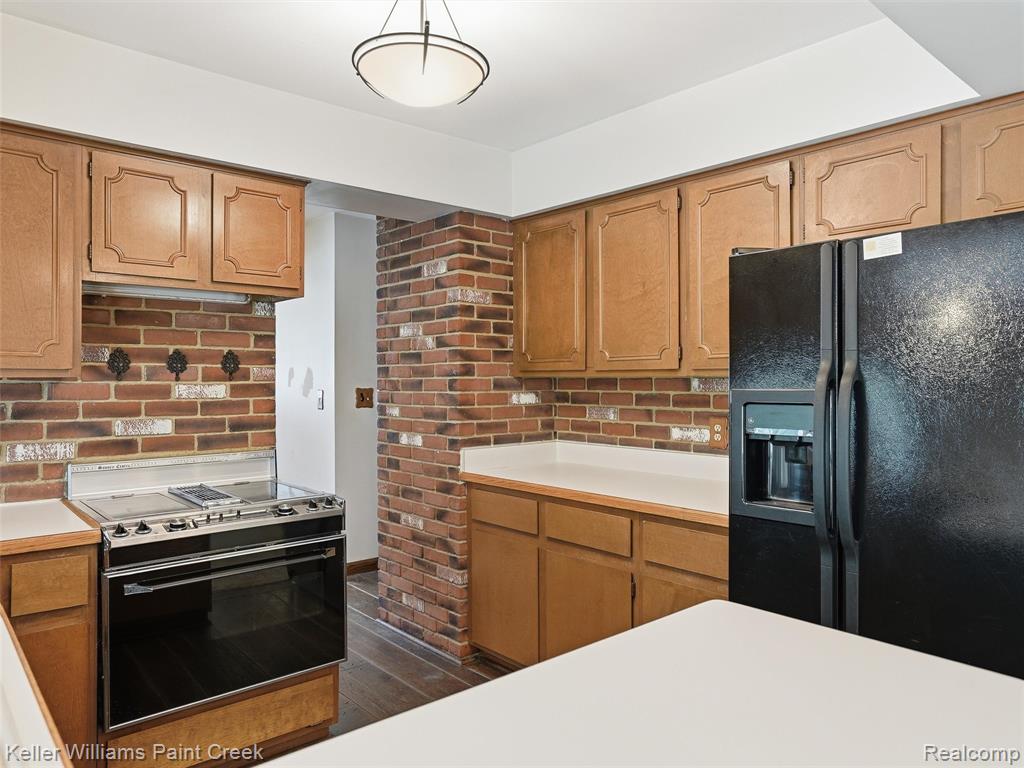 436 Broadleaf Drive, Rochester, MI 48306 — Photo 20