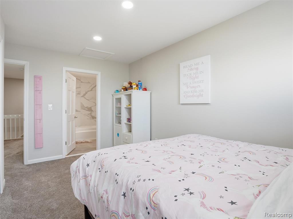 102 Lac Sainte Claire Drive, Saint Clair Shores, MI 48082 — Photo 44