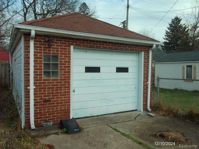5727 E OUTER Drive, Detroit, MI 48234 — Photo 2