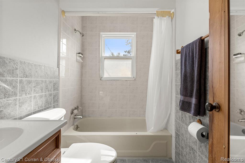 6415 Weddel Street, Taylor, MI 48180 — Photo 16