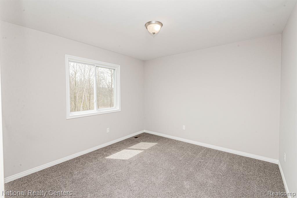53170 Woodland, Chesterfield, MI 48047 — Photo 36