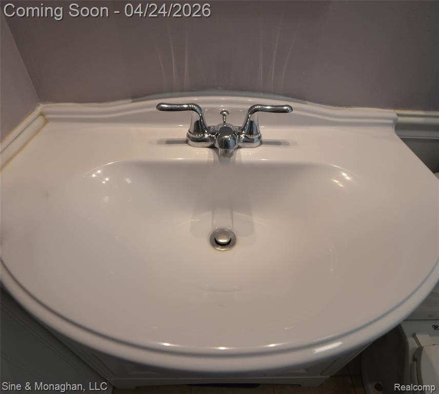 1228 Connie Avenue, Madison Heights, MI 48071 — Photo 24