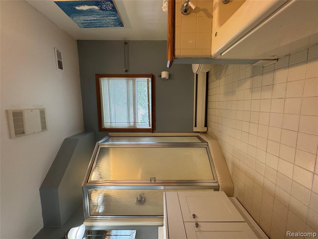 958 Virginia Avenue, Marysville, MI 48040 — Photo 32
