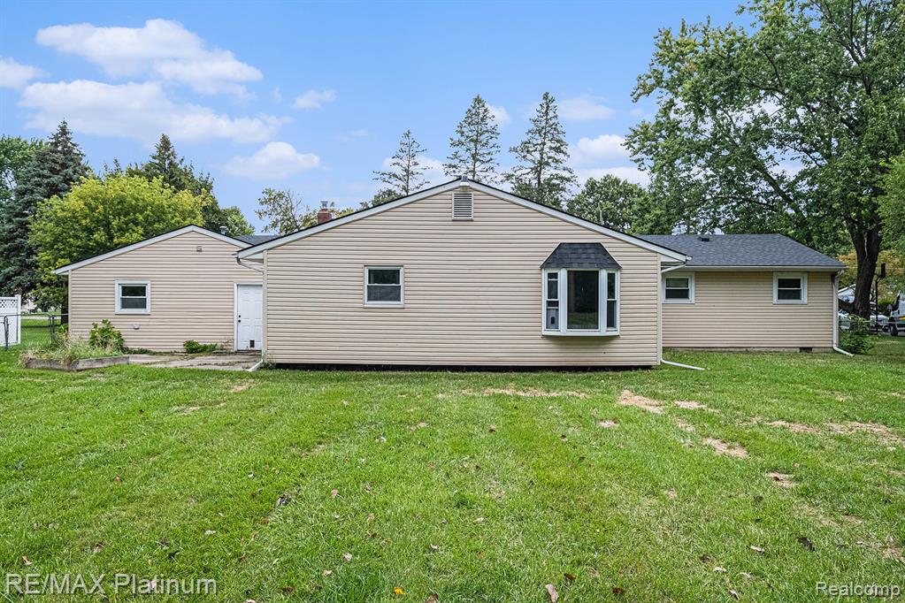 5311 Northway Drive, Swartz Creek, MI 48473 — Photo 21