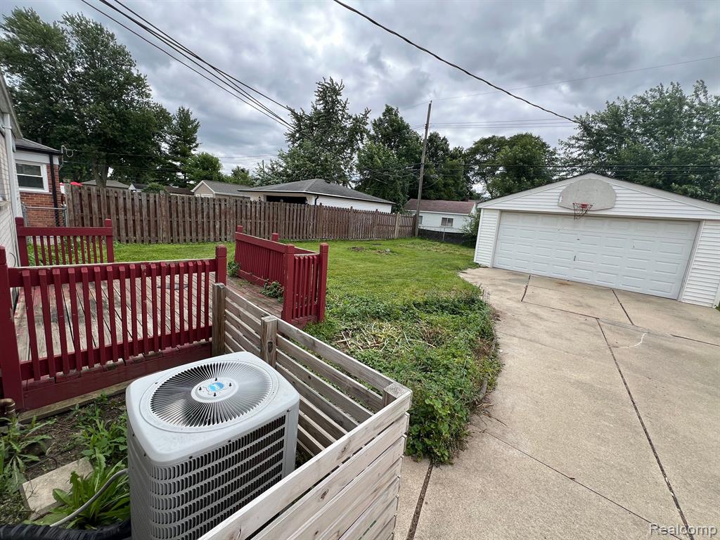 6929 WHITBY Street, Garden City, MI — Photo 19