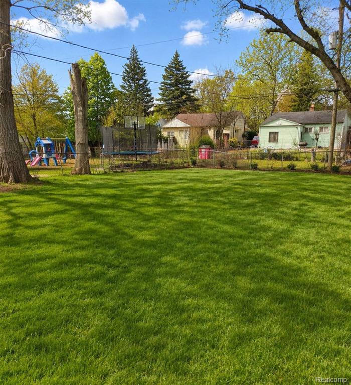18562 Saint Aubin Street, Detroit, MI 48234 — Photo 19