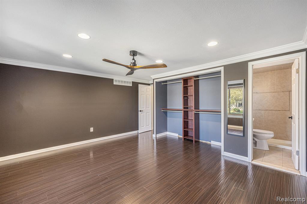 46009 Donahue Avenue, Macomb, MI 48044 — Photo 13