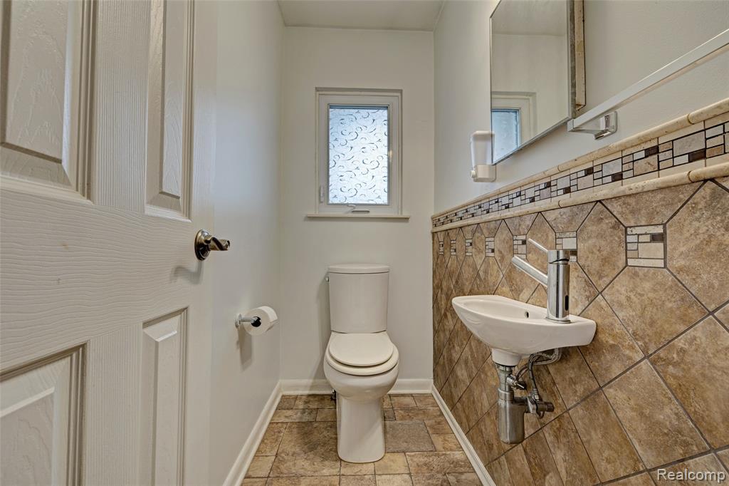 5379 Linden Road, Swartz Creek, MI 48473 — Photo 15