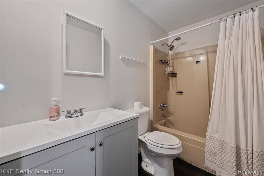 7220 Bluewater Drive, 134, Clarkston, MI 48348 — Photo 21