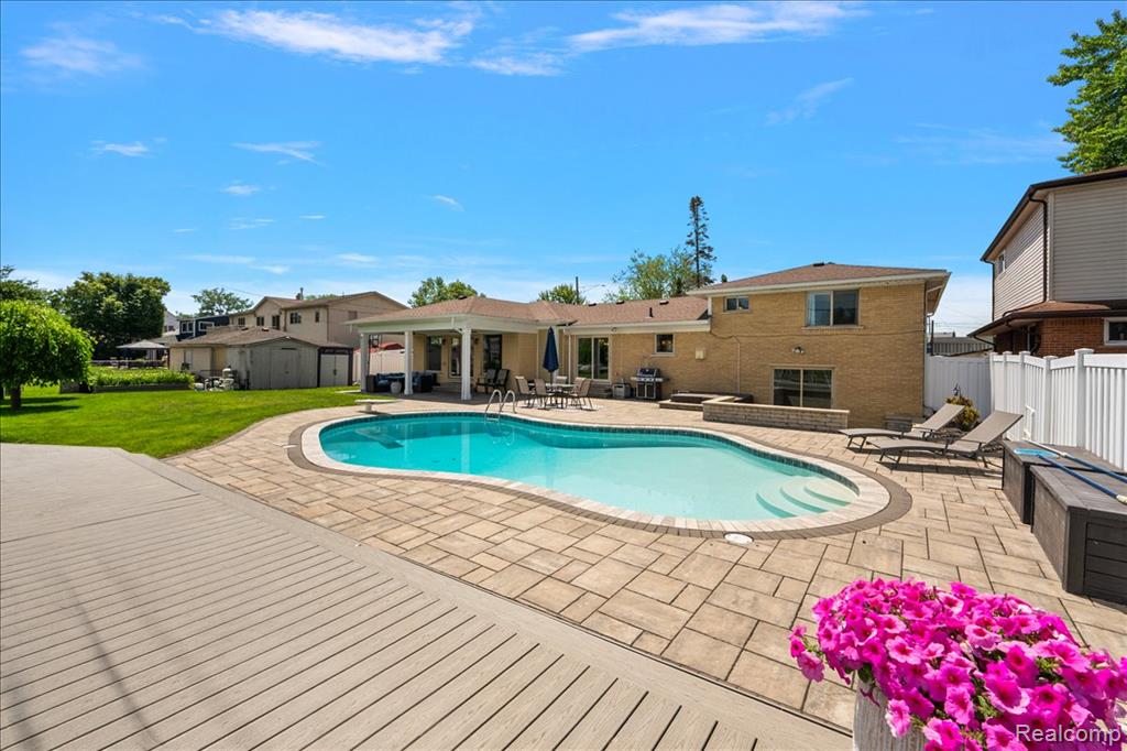 22461 Benjamin Street, Saint Clair Shores, MI 48081 — Photo 2