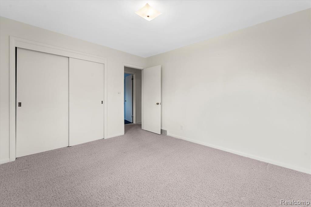 5033 Robinwood Street, Monroe, MI 48161 — Photo 18