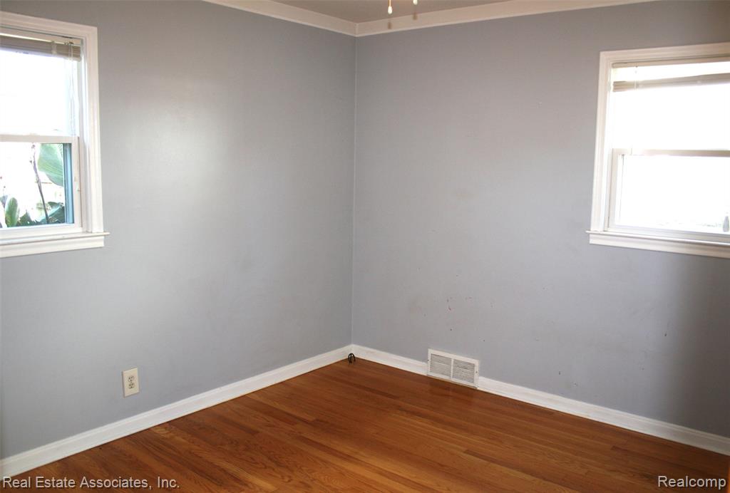 4220 Howard Street, Lincoln Park, MI 48146 — Photo 7