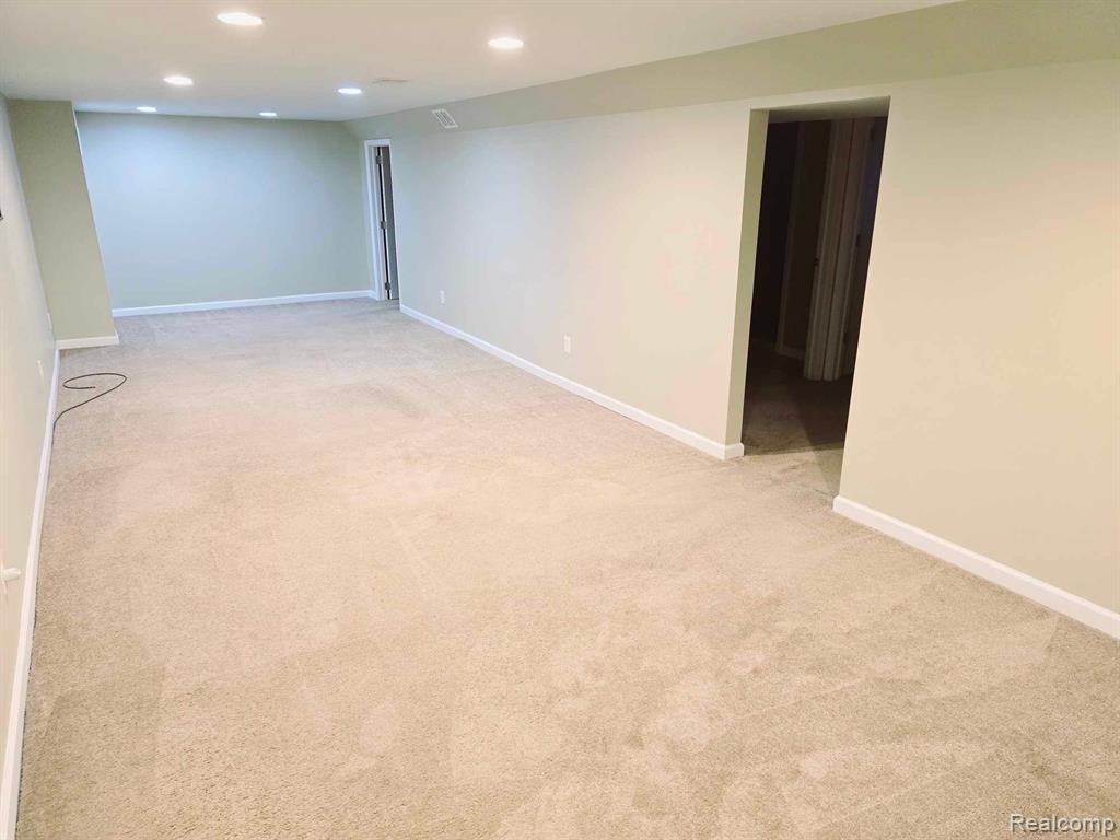 438 N HANLON Street, Westland, MI — Photo 18