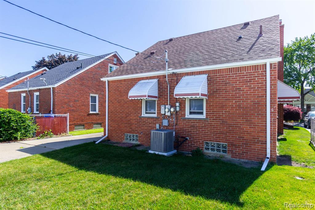 9854 Colwell Avenue, Allen Park, MI 48101 — Photo 32