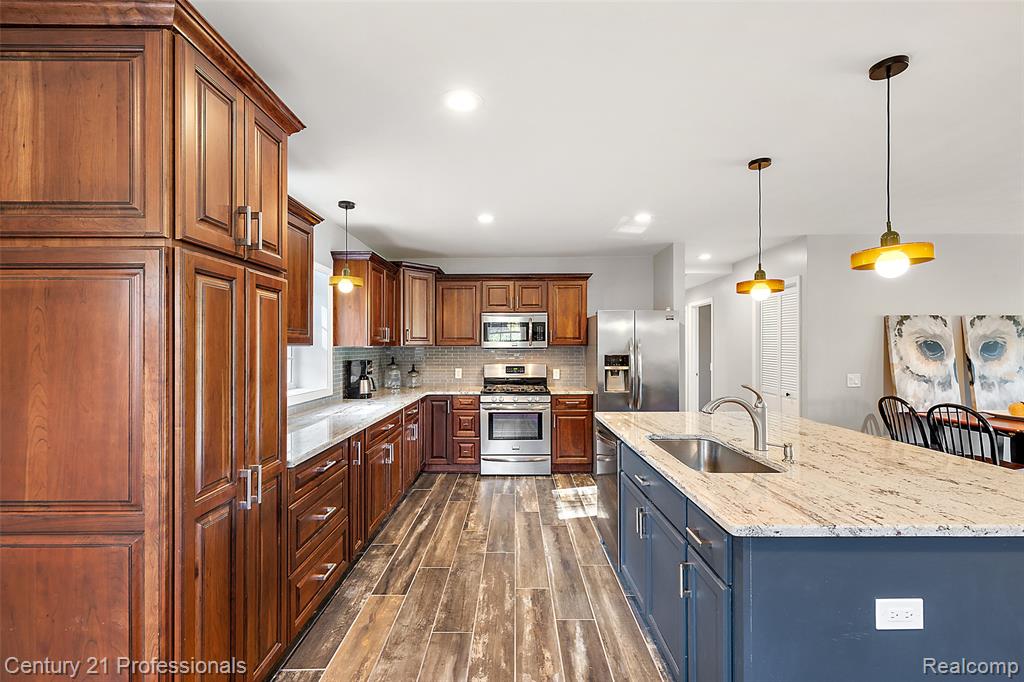 2679 Lakeview Drive, Ortonville, MI 48462 — Photo 21
