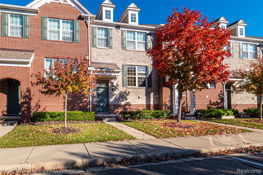 27884 Middleton Drive, Novi, MI 48377