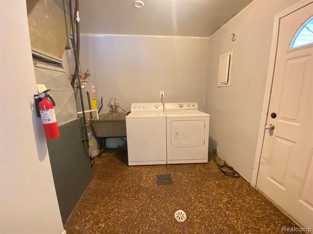 6810 OLDHAM Street, Taylor, MI — Photo 10