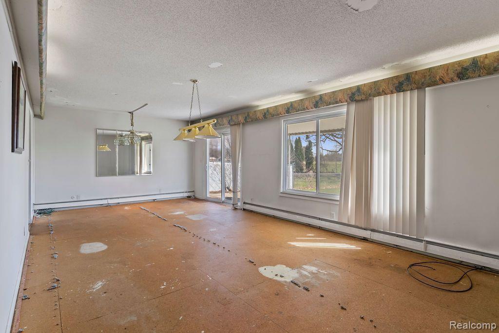 4302 ESTA Drive, Flint, MI 48506 — Photo 6