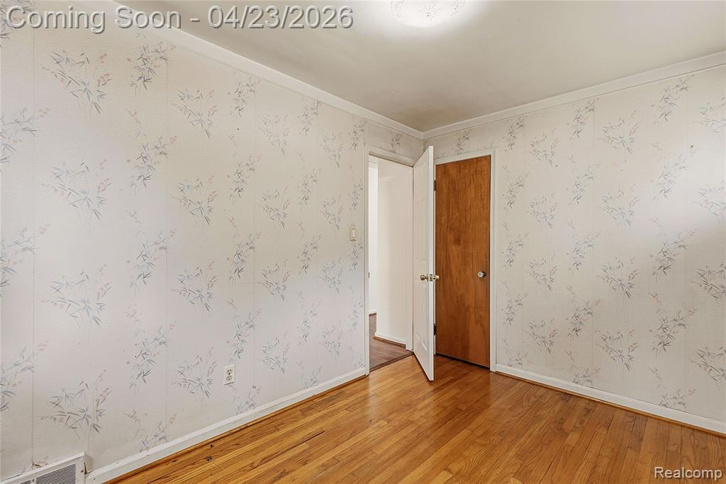 9538 Hazelton, Redford, MI 48239 — Photo 16