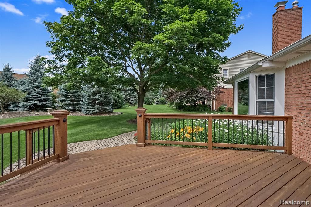 49309 PLUM TREE Drive, Plymouth, MI 48170 — Photo 33