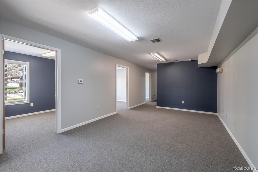 536 Perry Road, Grand Blanc, MI 48439 — Photo 7
