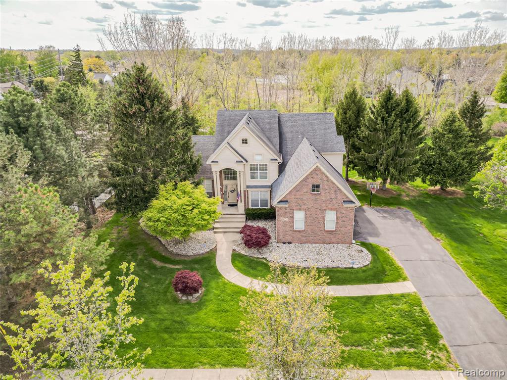 5221 Sandlewood Drive, Commerce Twp, MI 48382 — Photo 73
