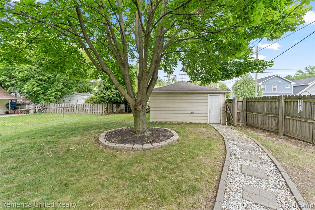 535 S Edison Avenue, Royal Oak, MI 48067 — Photo 27