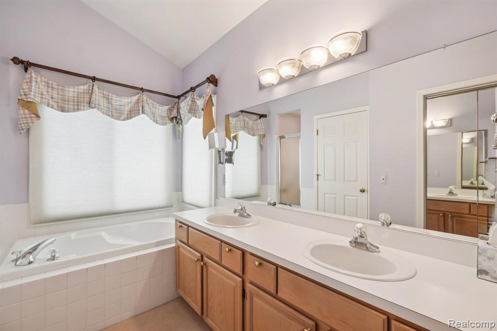 43573 E Perignon Drive N, Sterling Heights, MI 48314 — Photo 41