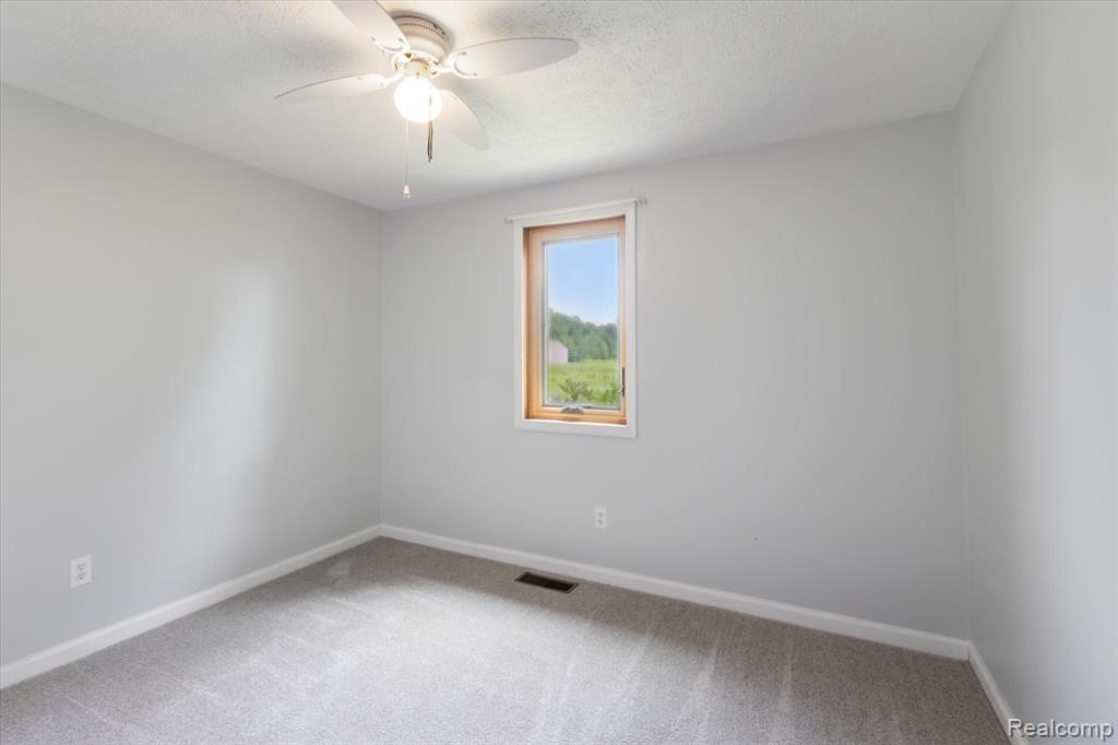 6146 Duffield Road, Flushing, MI 48433 — Photo 23