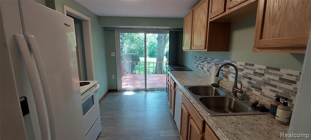 9473 Whitall Lane, Grosse Ile, MI 48138 — Photo 6