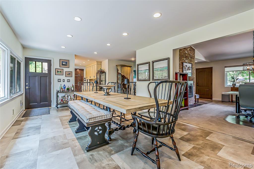4990 Broomfield Lane, West Bloomfield, MI — Photo 21