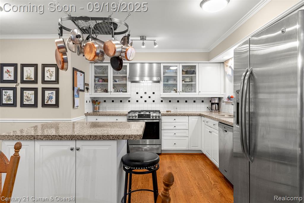 635 N Rosevere Avenue, Dearborn, MI 48128 — Photo 18
