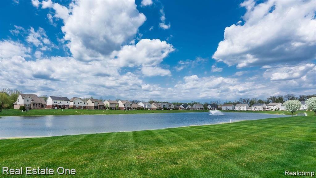28209 Oakmonte Circle E, 60, New Hudson, MI 48165 — Photo 47
