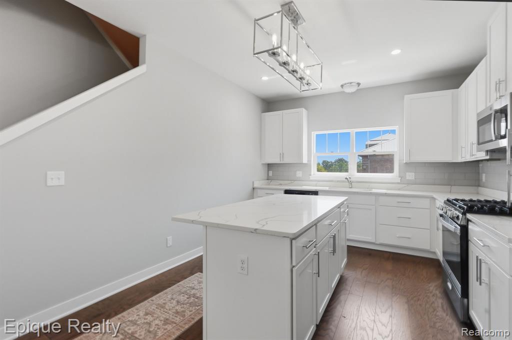 25495 Grandview Lane, 25, Novi, MI — Photo 9
