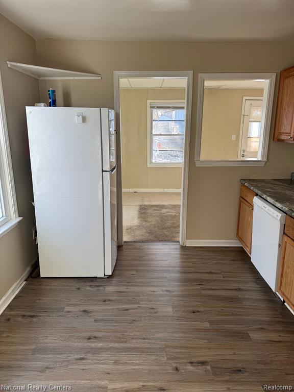 70 W MAPLEDALE Avenue, Hazel Park, MI 48030 — Photo 9