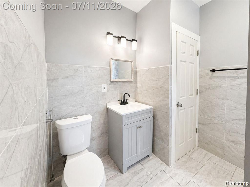 2415 McLean Street, Hamtramck, MI 48212 — Photo 13